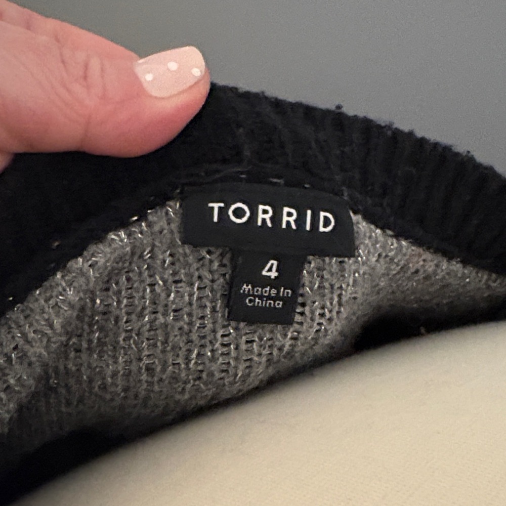 torrid Black Sweater with Silver Star Print - Picture 2 of 6